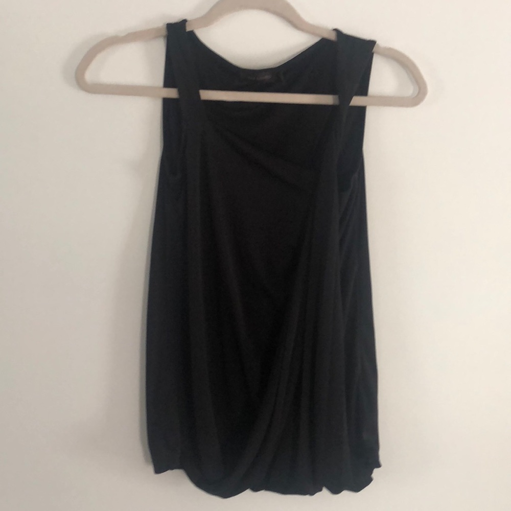 LIMITED Sleeveless top